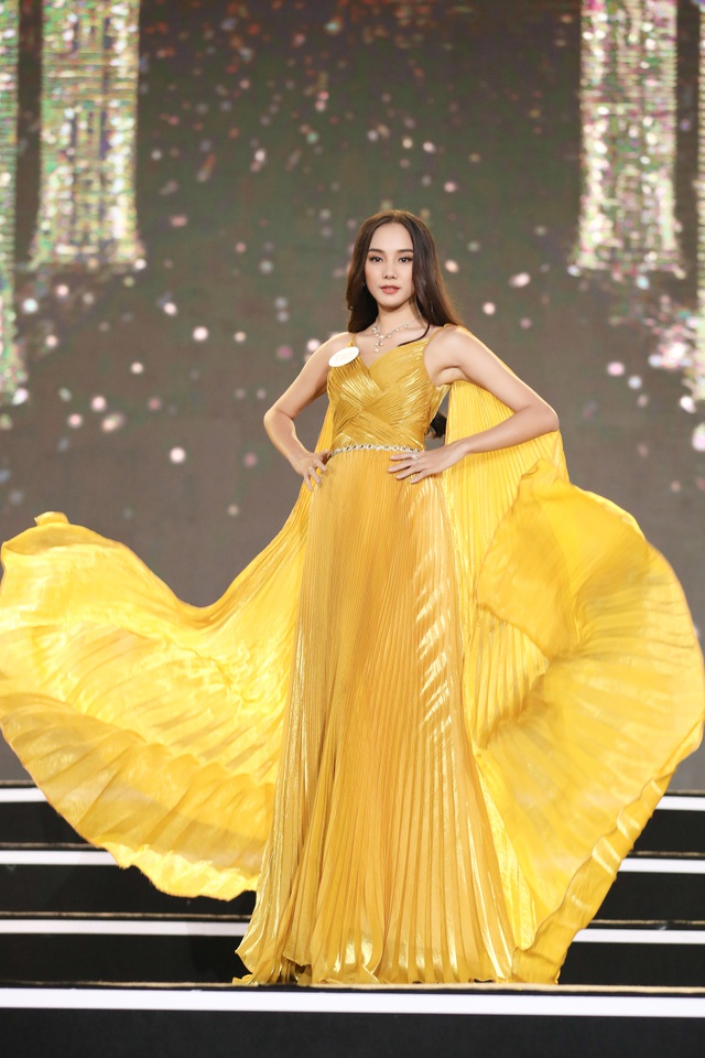 Lộ diện 35 người đẹp được chọn vào Chung kết Hoa hậu Việt Nam 2020 - 10