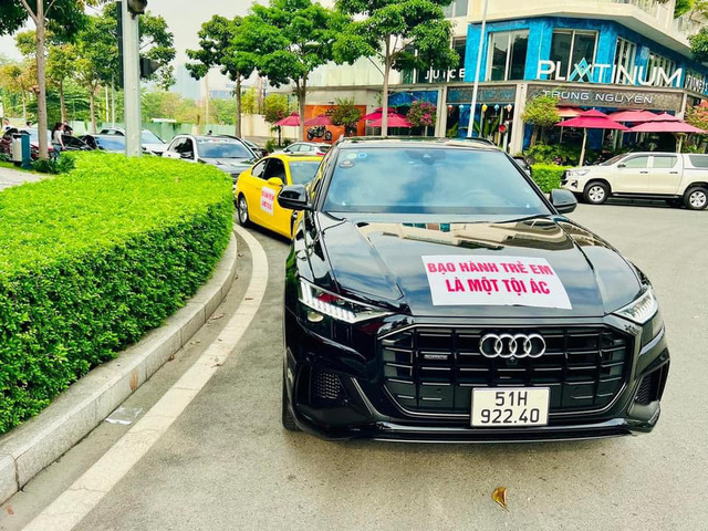 Dàn siêu xe đi quanh chung cư bé gái 8 tuổi, lan tỏa dòng thông điệp mạnh mẽ - Ảnh 2. Dàn siêu xe đi quanh chung cư bé gái 8 tuổi, lan tỏa dòng thông điệp mạnh mẽ - Ảnh 2.