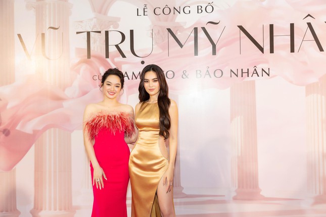 Bất ngờ được phong tặng danh hiệu "Đại mỹ nhân màn ảnh Việt", Ninh Dương Lan Ngọc nói gì? ảnh 2