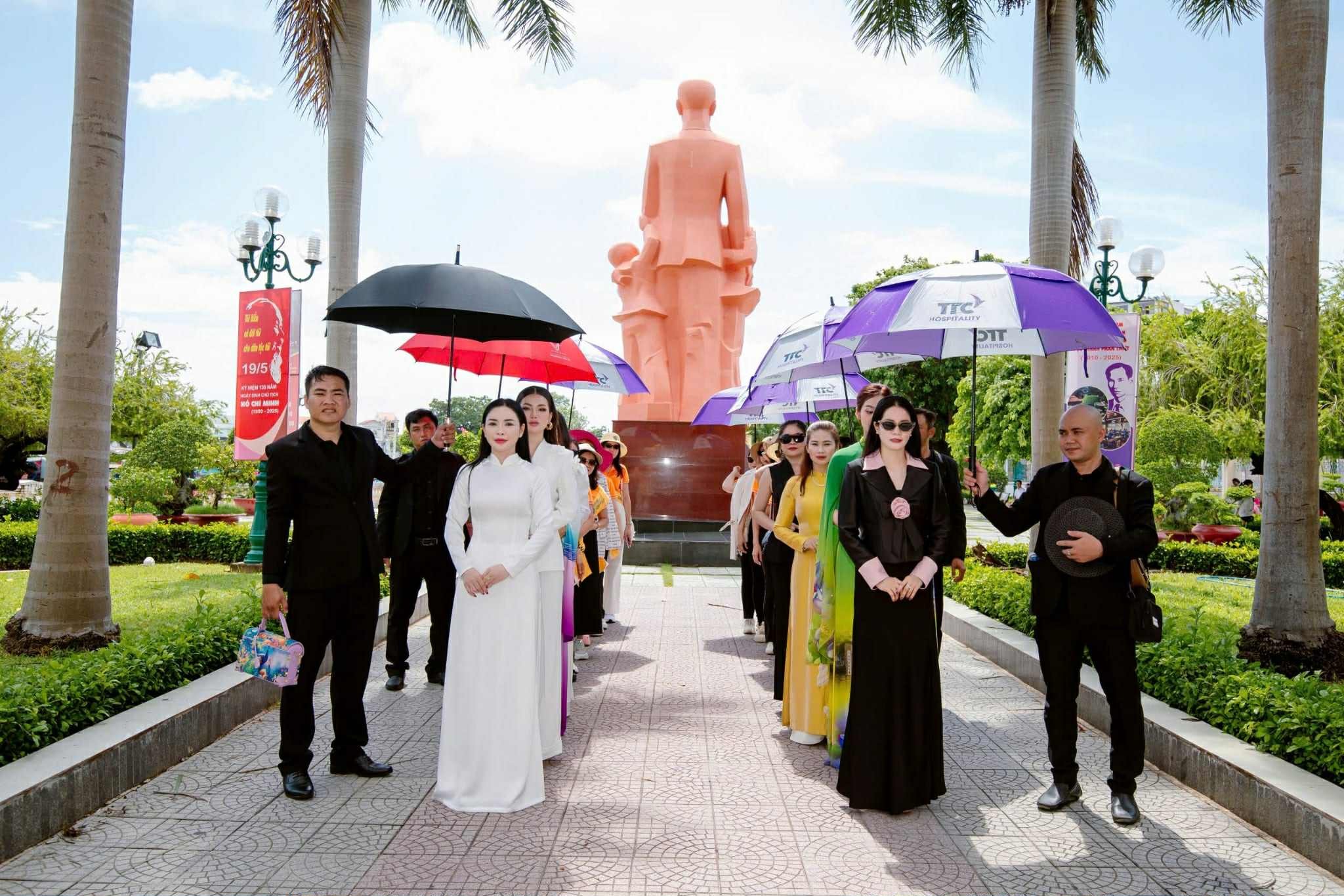 hoa-hau-doanh-nhan-sieu-quoc-gia-2025-2-1748946109.jpg