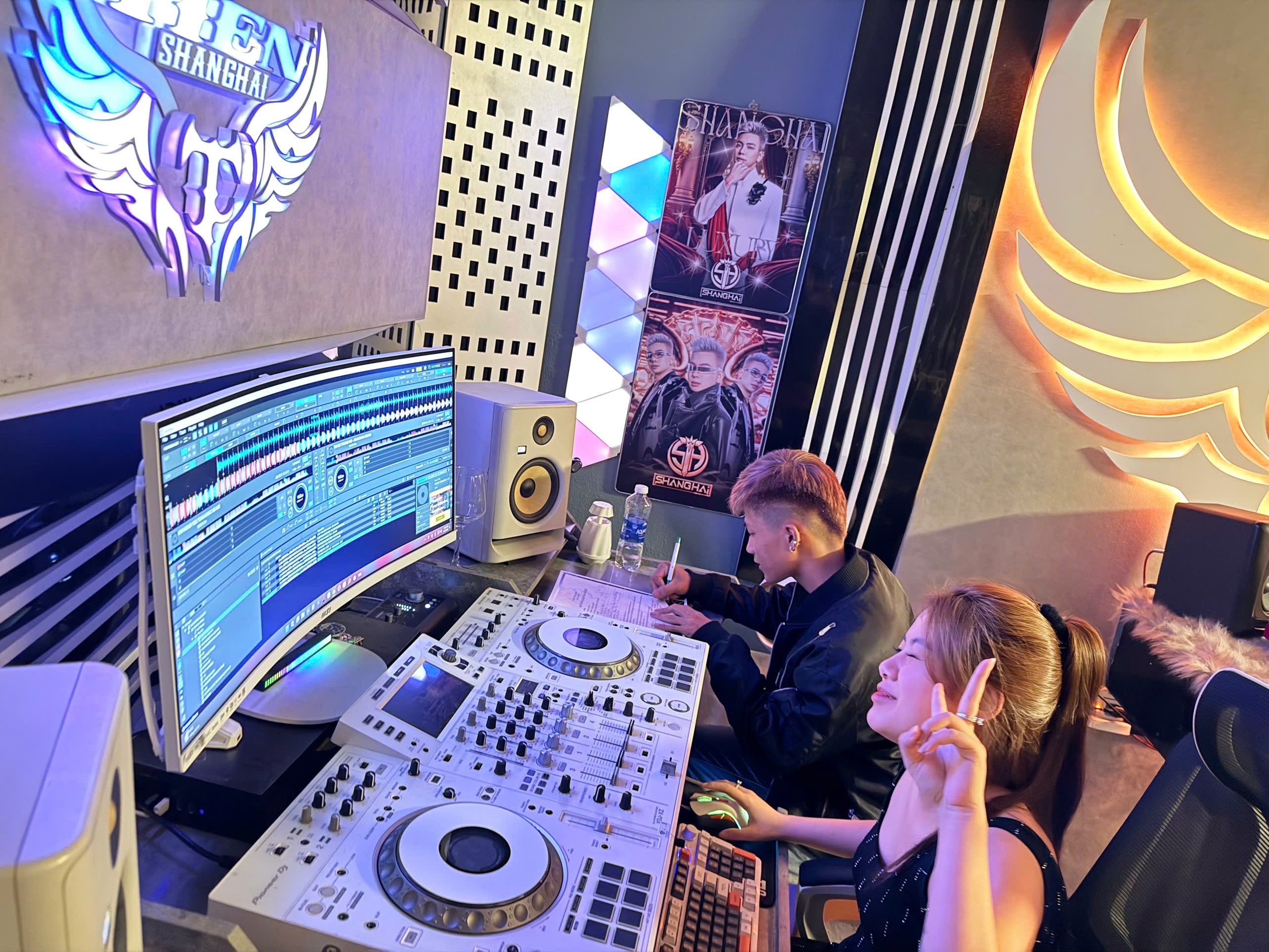 dj-shanghai-6-1750945695.jpg