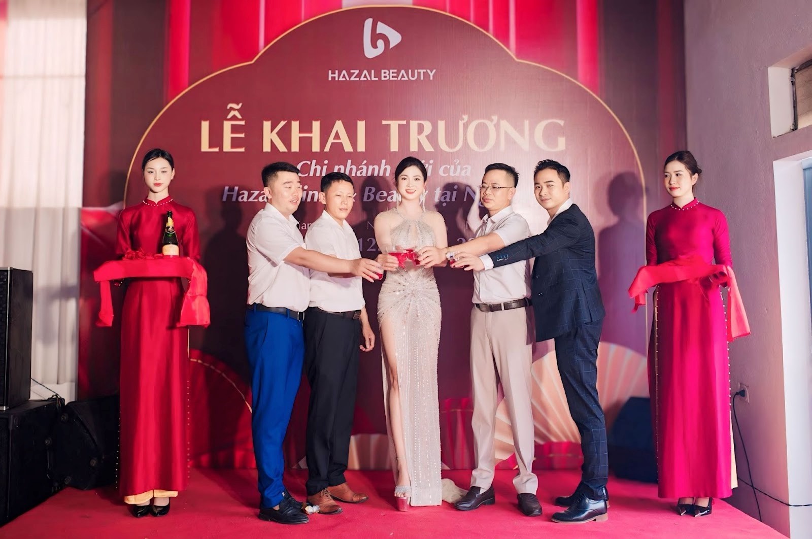 doanh-nhan-linda-truong-1752406413.jpg