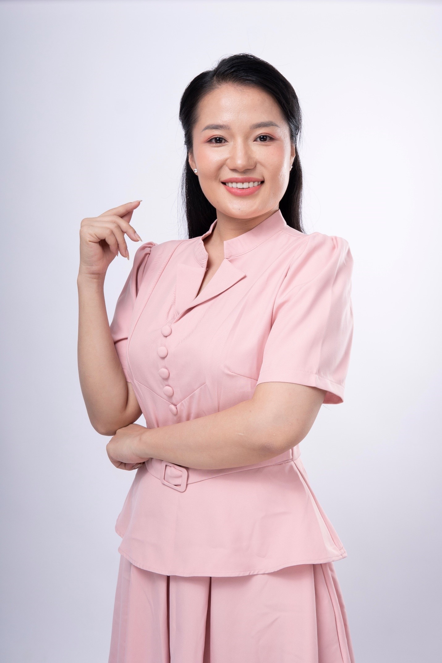 dien-vien-tran-hoang-ngan-1-1753330968.jpg