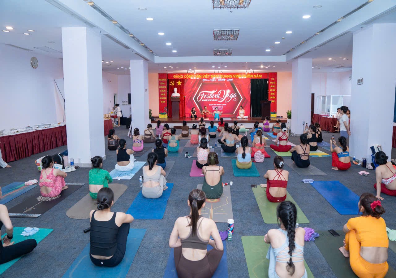 festival-yoga-2-1779872919.jpg