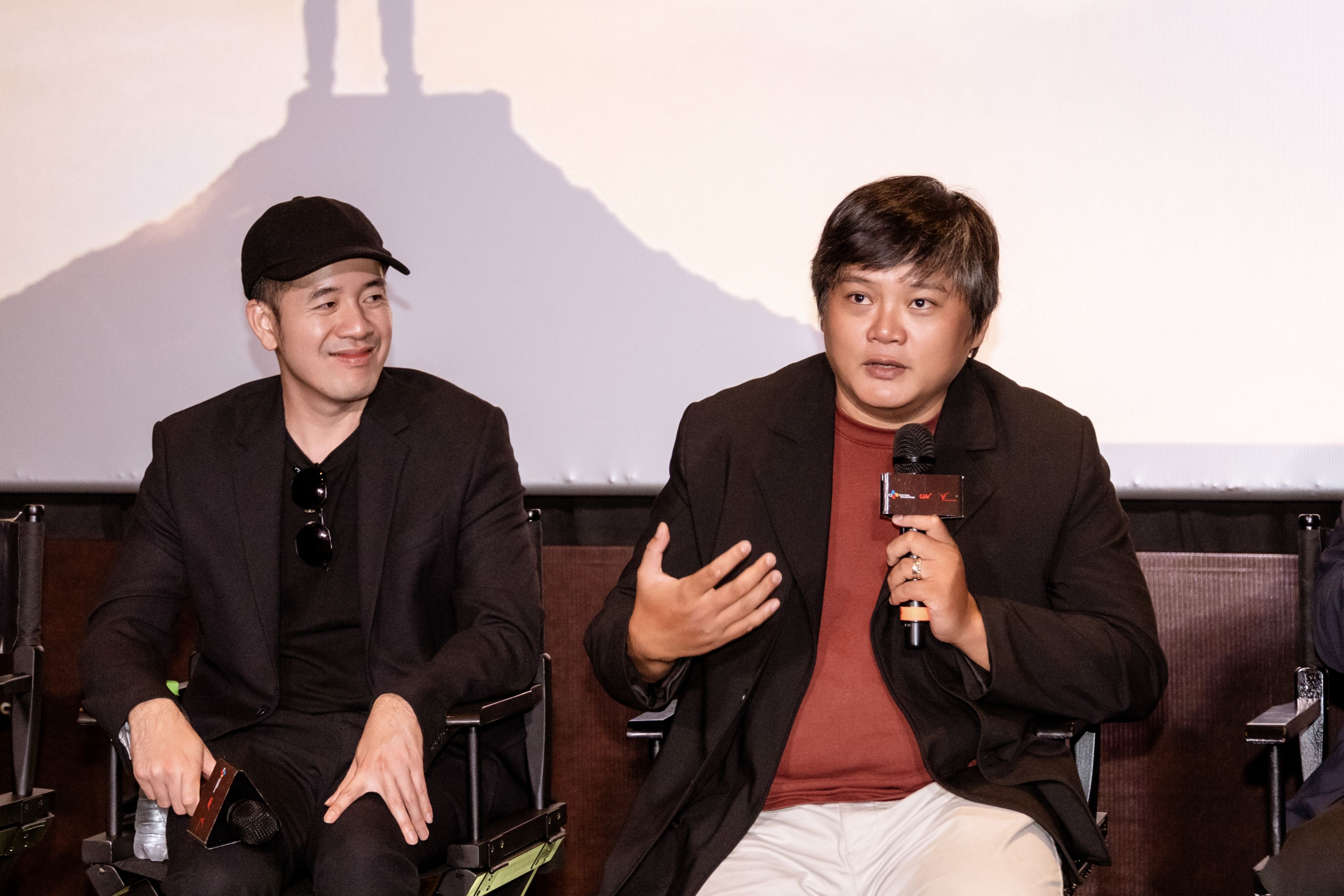 4-dao-dien-tran-thanh-huy-giai-dap-thac-mac-cua-cac-thi-sinh-tai-su-kien-anh-cgv-1783647234.jpg