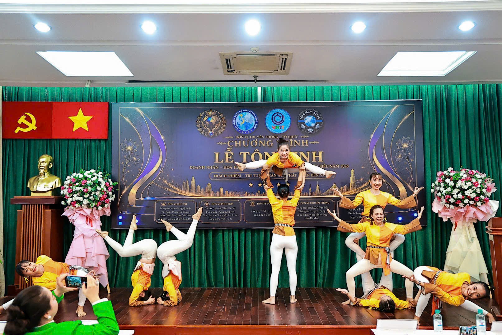 trung-tam-yoga-julia-hanh-3-1788186679.jpg