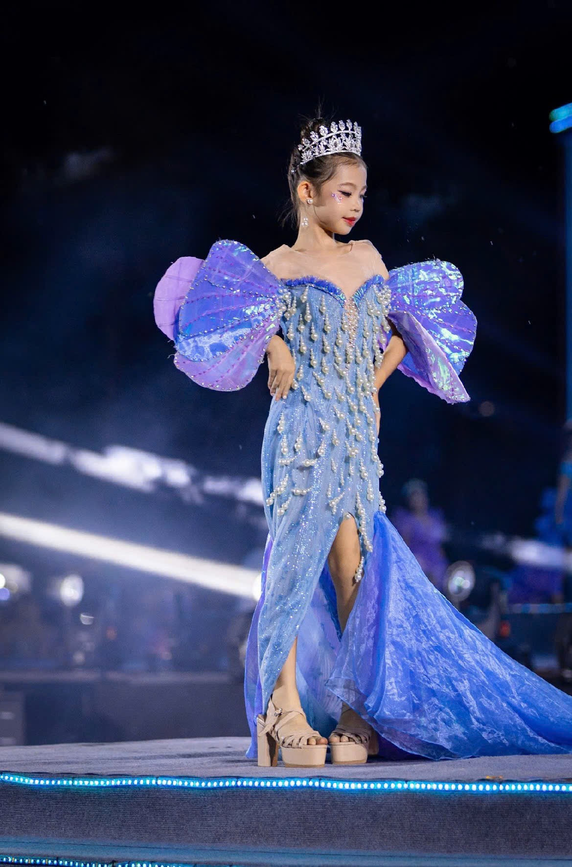 huong-rung-sac-bien-7-1788611222.jpg