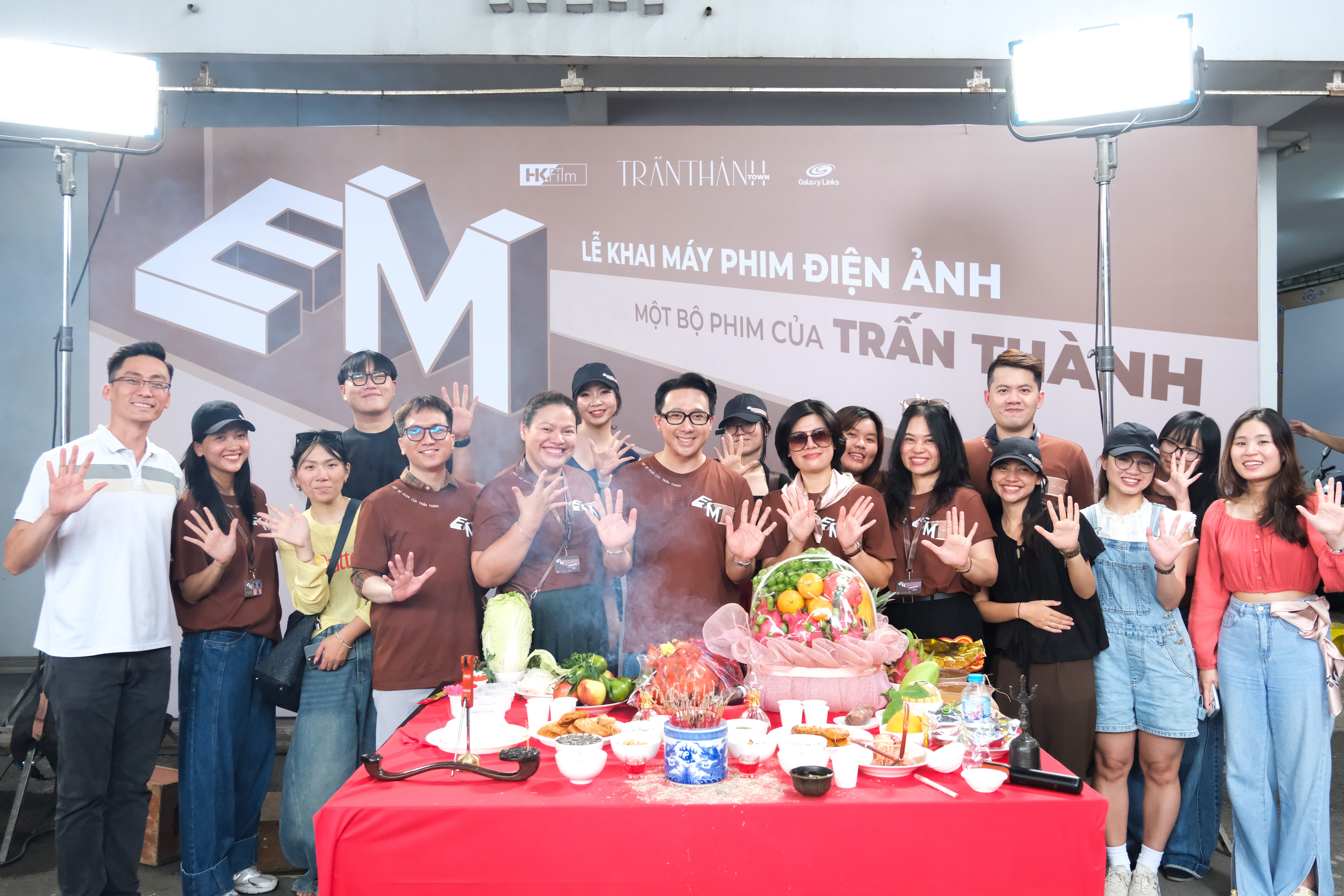 em-8-1786175449.jpg