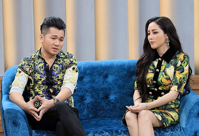 Huỳnh Tiên và Lâm Vũ tham gia talkshow Mảnh Ghép Hoàn Hảo tập 21 với chủ đề Tình yêu sét đánh. Chương trình được phát sóng lúc 21h35 hôm nay ngày 1/9 trên VTV9. 