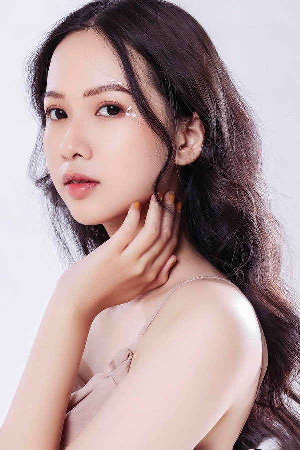 Bật mí về Phương Quỳnh, 19 tuổi lọt top 5 'Người đẹp Biển' HHVN