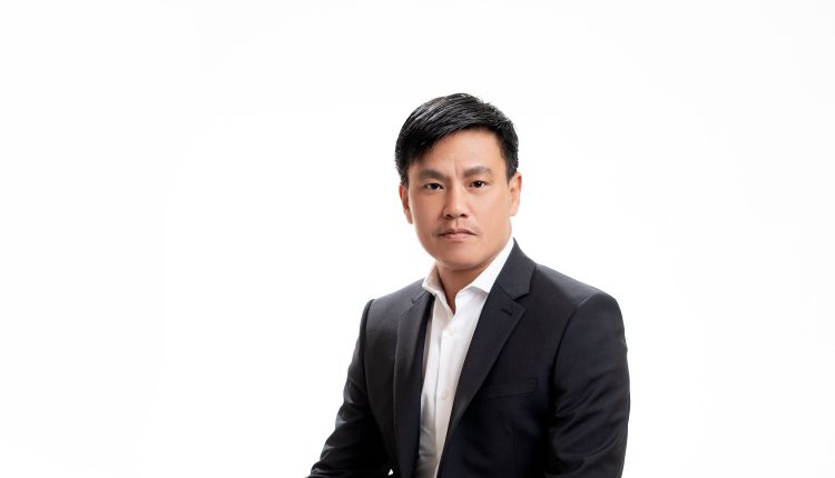 Michael Dương (1)