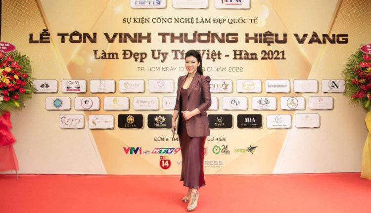 Cong-Nghe-Lam-Dep-Quoc-Te-Le-Ton-Vinh-Thuong-Hieu-Vang-Lam-Dep-Uy-Tin-Viet-Han-2021-9-e1641989416317