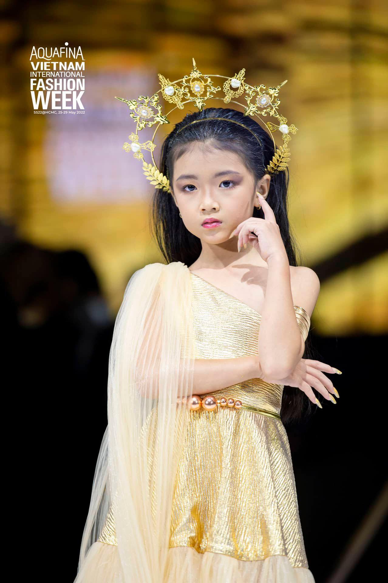 Model Kids Annie Thien Kim 6