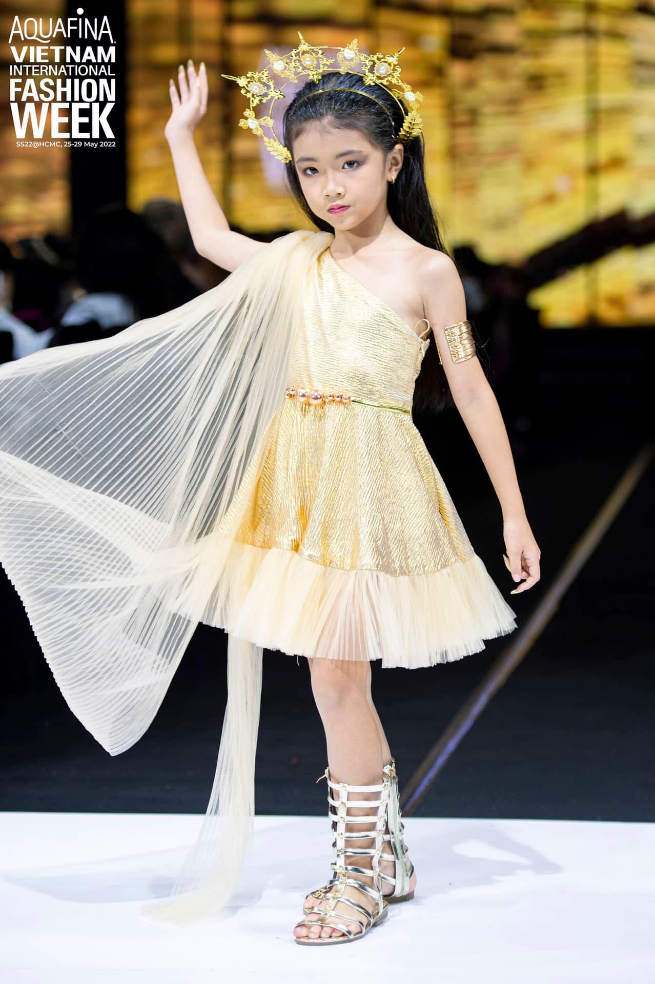 Model Kids Annie Thien Kim 8
