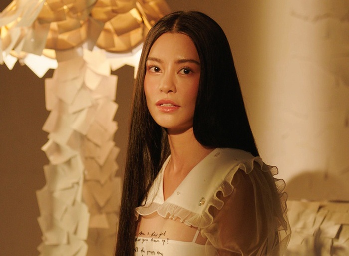 Bùi Lan Hương đảm nhận vai diễn Khánh Ly 'Em và Trịnh': Sở hữu học vấn và tư duy nghệ thuật đáng nể Ảnh 3