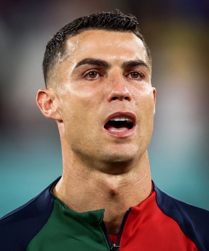 Lập 2 kỷ lục World Cup, Ronaldo tái hiện khoảnh khắc xúc động nhất của Công Vinh Ảnh 1