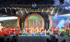 Rực rỡ sắc màu Ok Om Bok Vĩnh Long 2025: Tôn vinh bản sắc, khơi dậy khát vọng phát triển