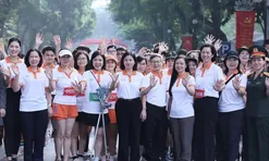 Gần 2.000 người chạy lan tỏa thông điệp vì môi trường không khói thuốc