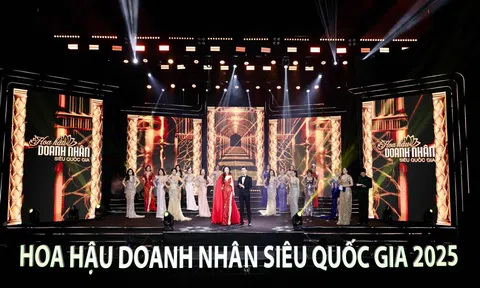 Đồng hành cùng nhan sắc doanh nhân, NTK Tom Kara mang đến đẳng cấp khác biệt
