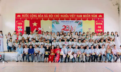 Cựu học sinh Trường THPT Tô Văn Ơn: “20 năm Vẹn Nguyên Miền Ký Ức”