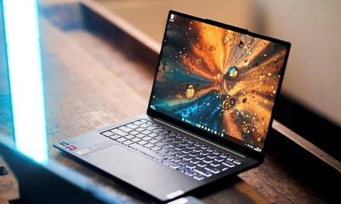 Laptop tích hợp Windows bản quyền, bảo hành chính hãng