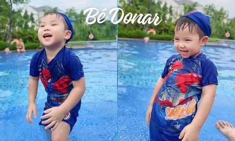 Bé Donar dù mới 2 tuổi, tuy chưa biết bơi nhưng thần thái chuyên nghiệp nó phải ở cái tầm vũ trụ