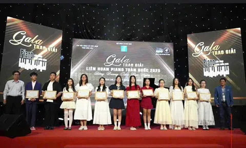 Dư âm từ Tiếng dương cầm đại ngàn – Thành công rực rỡ của thầy Cao Nam Cương tại Liên hoan Piano toàn quốc 2025