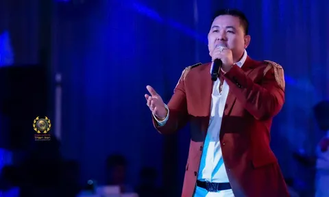 Ca sĩ Trần Thiện Trí chinh phục khán giả bằng giọng hát giàu cảm xúc trong loạt show tại Mỹ