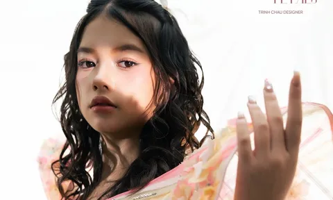 VEDETTE SUMI HOÀNG KIM MẢNH GHÉP CUỐI CÙNG ĐẦY TRỌN VẸN CỦA BST “THE RADIANT PETALS” CỦA NTK TRINH CHÂU
