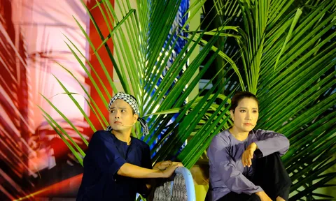 Thành Thuận cùng "Kịch Nói Trên Đất Quê Hương" mang sân khấu đến gần khán giả miền Tây