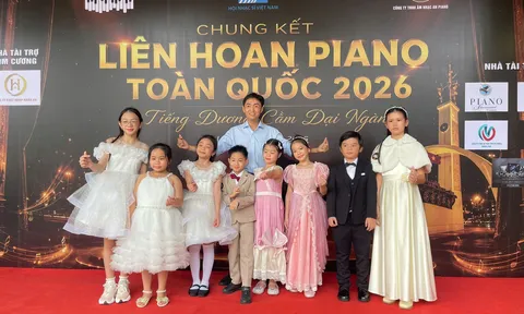 Thạc sĩ Nguyễn Quốc Bình - Bền bỉ gieo mầm tình yêu Piano tại An Giang