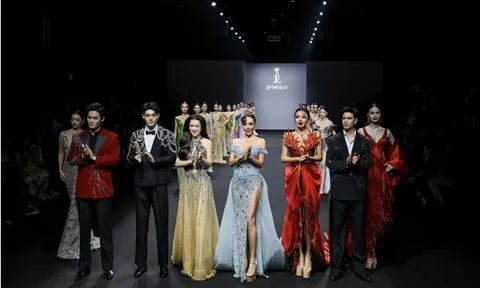 Dấu ấn thời trang Việt tại Shanghai Fashion Week SS2027: JENNIFER LY COUTURE trình làng “Nữ hoàng bóng đêm”