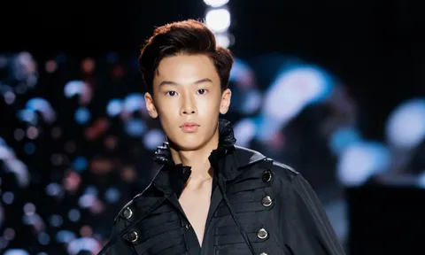 MC Tuấn Kiệt bản lĩnh làm chủ sân khấu Destination Runway Fashion Week 2026