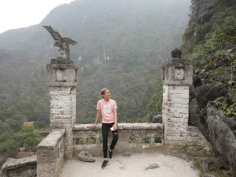 Theo chân Phạm Văn Sơn khám phá cảnh đẹp Ninh Bình