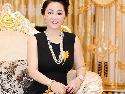 Bà Phương Hằng mời mọi người đến Đại Nam chơi với mình vào ngày mai và đưa ra một lời “cảnh báo” trước