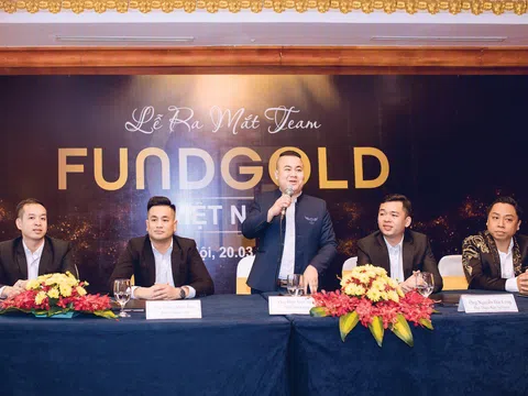 Doanh nhân Đinh Xuân Tình “xúc động” trong lễ ra mắt Team Fund Gold “Kết sức mạnh – Nối thành công” tại Hà Nội