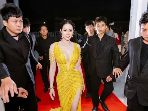 Á hậu Lê Xuân Tâm rạng rỡ tại đêm chung kết Hoa hậu Doanh nhân Siêu Quốc Gia 2025