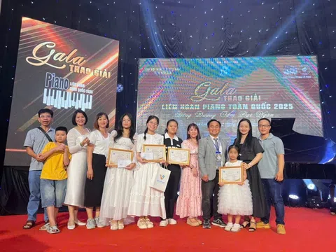 Trái tim và phím đàn: Câu chuyện từ cô trò Ánh Dương Piano ở Liên hoan Piano toàn quốc 2025