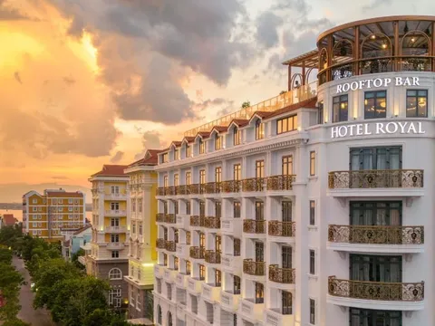 HOTEL ROYAL HOI AN GALLERY TRẢI NGHIỆM NGHỈ DƯỠNG HOÀNG GIA GIỮA LÒNG PHỐ CỔ