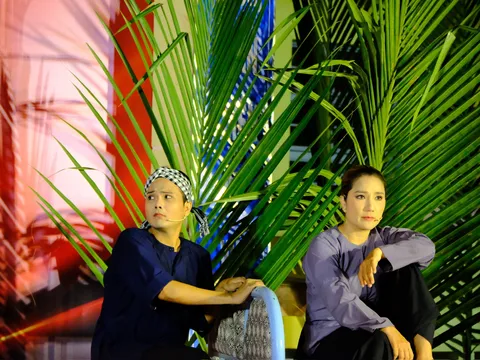 Thành Thuận cùng "Kịch Nói Trên Đất Quê Hương" mang sân khấu đến gần khán giả miền Tây