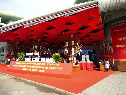 Khai mạc triển lãm thành tựu báo chí - xuất bản trong không gian Đại hội Đảng bộ TP.HCM lần thứ I