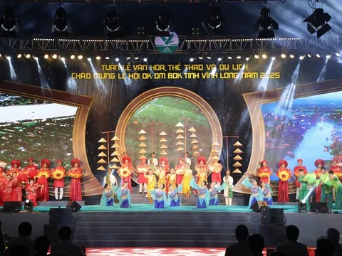 Rực rỡ sắc màu Ok Om Bok Vĩnh Long 2025: Tôn vinh bản sắc, khơi dậy khát vọng phát triển