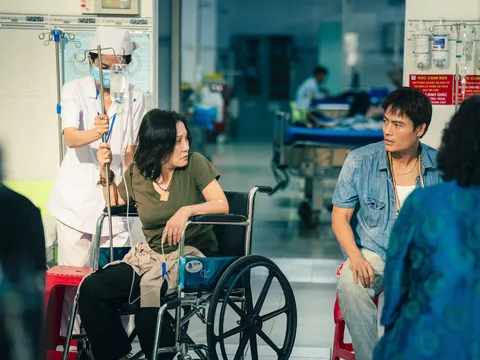 Hồng Đào và Võ Tấn Phát kể chuyện “ngủ hòm cầu vận”