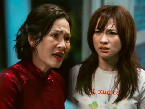 Phương Anh Đào bật khóc vì bị mẹ Hồng Đào “tát” mạnh